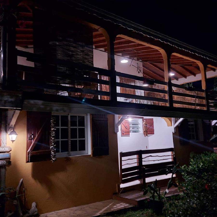 Kreyol Lodges - Suite Kayou Deshaies Buitenkant foto